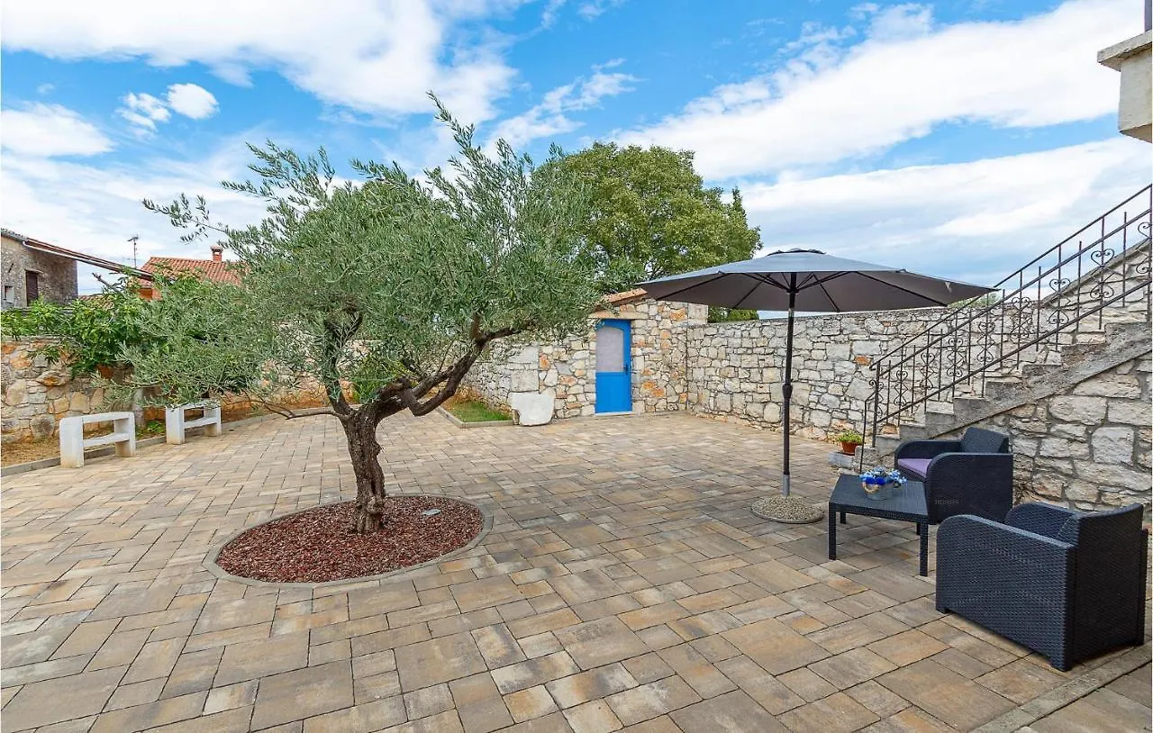 Awesome Home In Mihelici With Wifi Buici  Kroatien